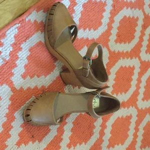 Dolce vita wedge sandals